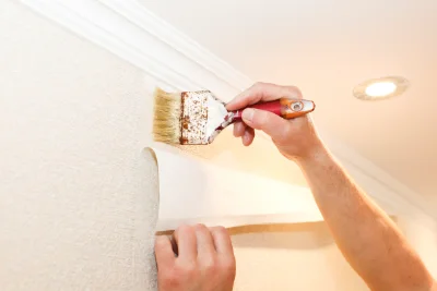 Pose de papier peint à Courgenard — revêtements muraux et toiles de verre